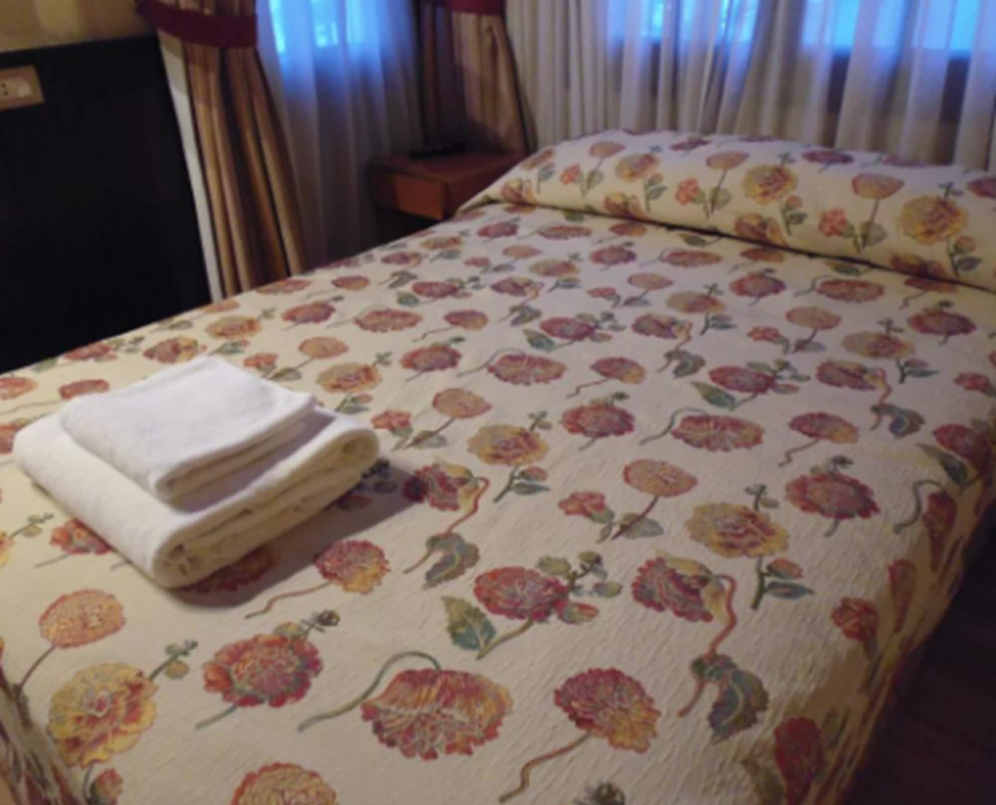 Hotel Villa Brescia Ushuaïa Extérieur photo