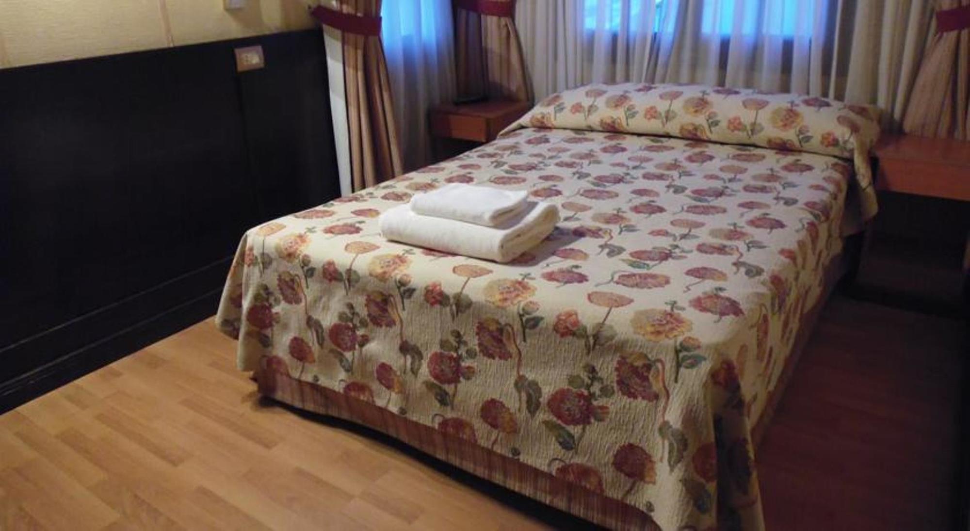 Hotel Villa Brescia Ushuaïa Extérieur photo